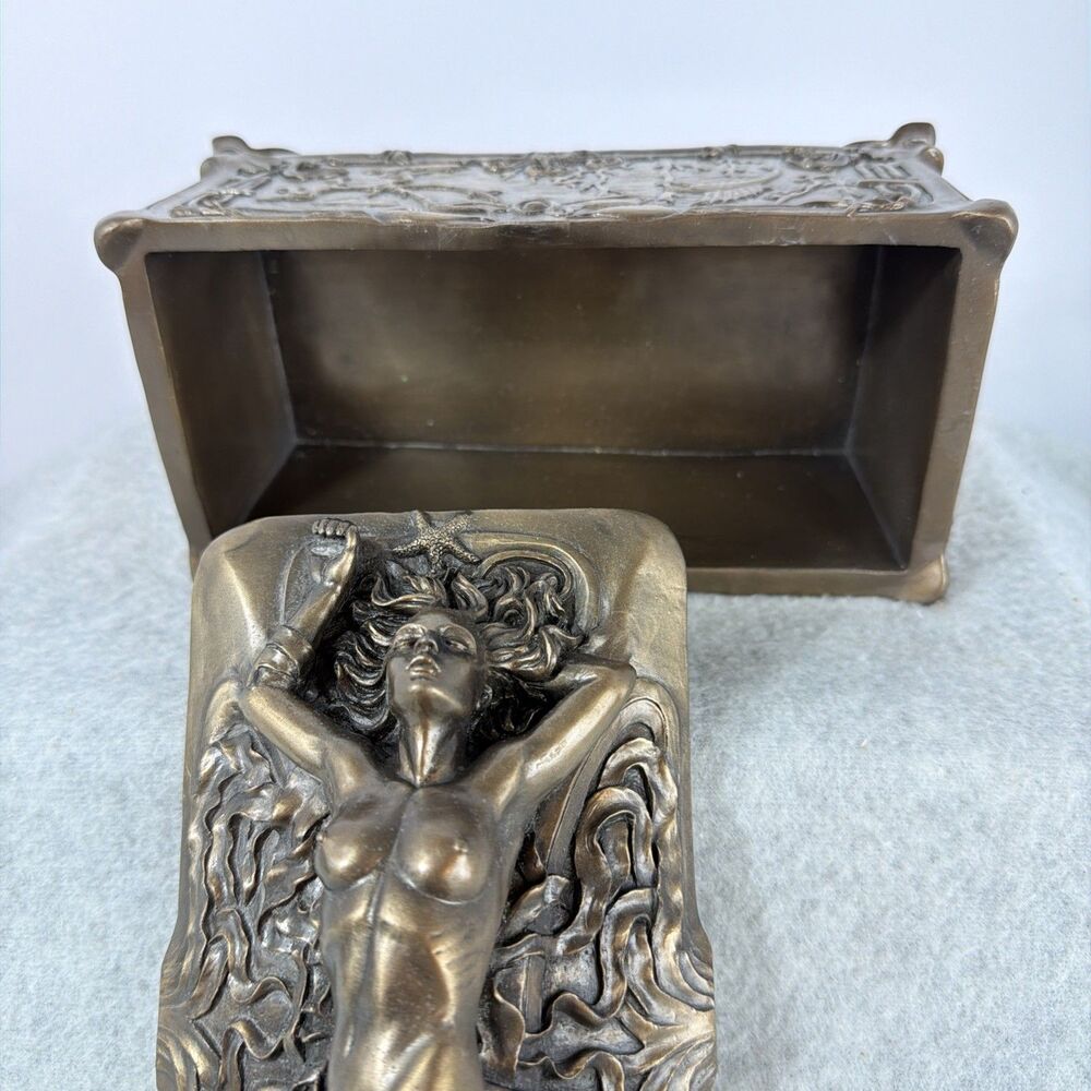 Vintage Sirens Style Casket Jewelry Trinket Box with Woman Figure on the Lid - Picture 6 of 10